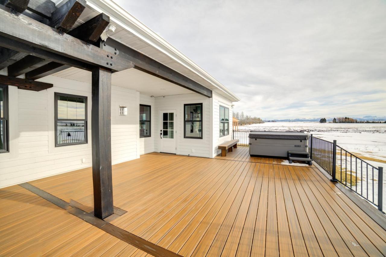Teton Valley Getaway With Private Deck And Hot Tub! Эштон Экстерьер фото