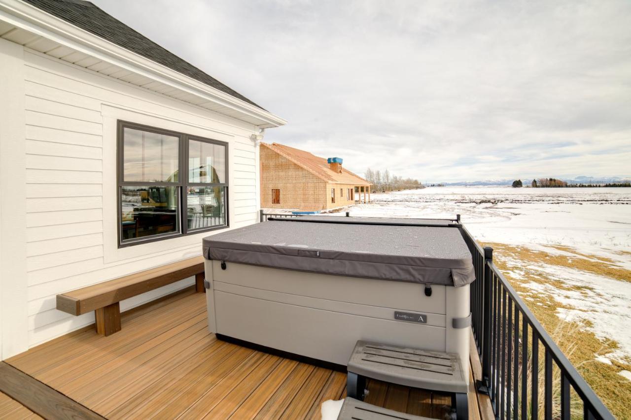 Teton Valley Getaway With Private Deck And Hot Tub! Эштон Экстерьер фото