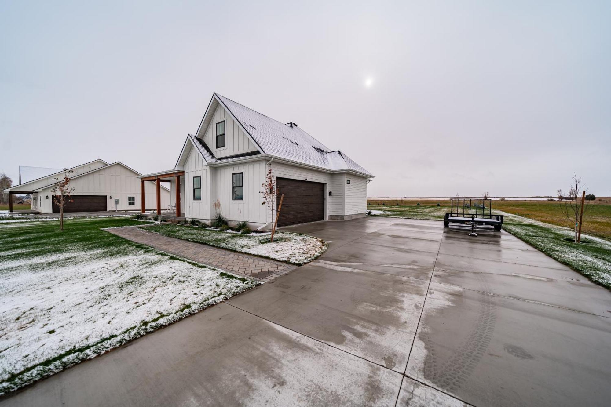 Teton Valley Getaway With Private Deck And Hot Tub! Эштон Экстерьер фото