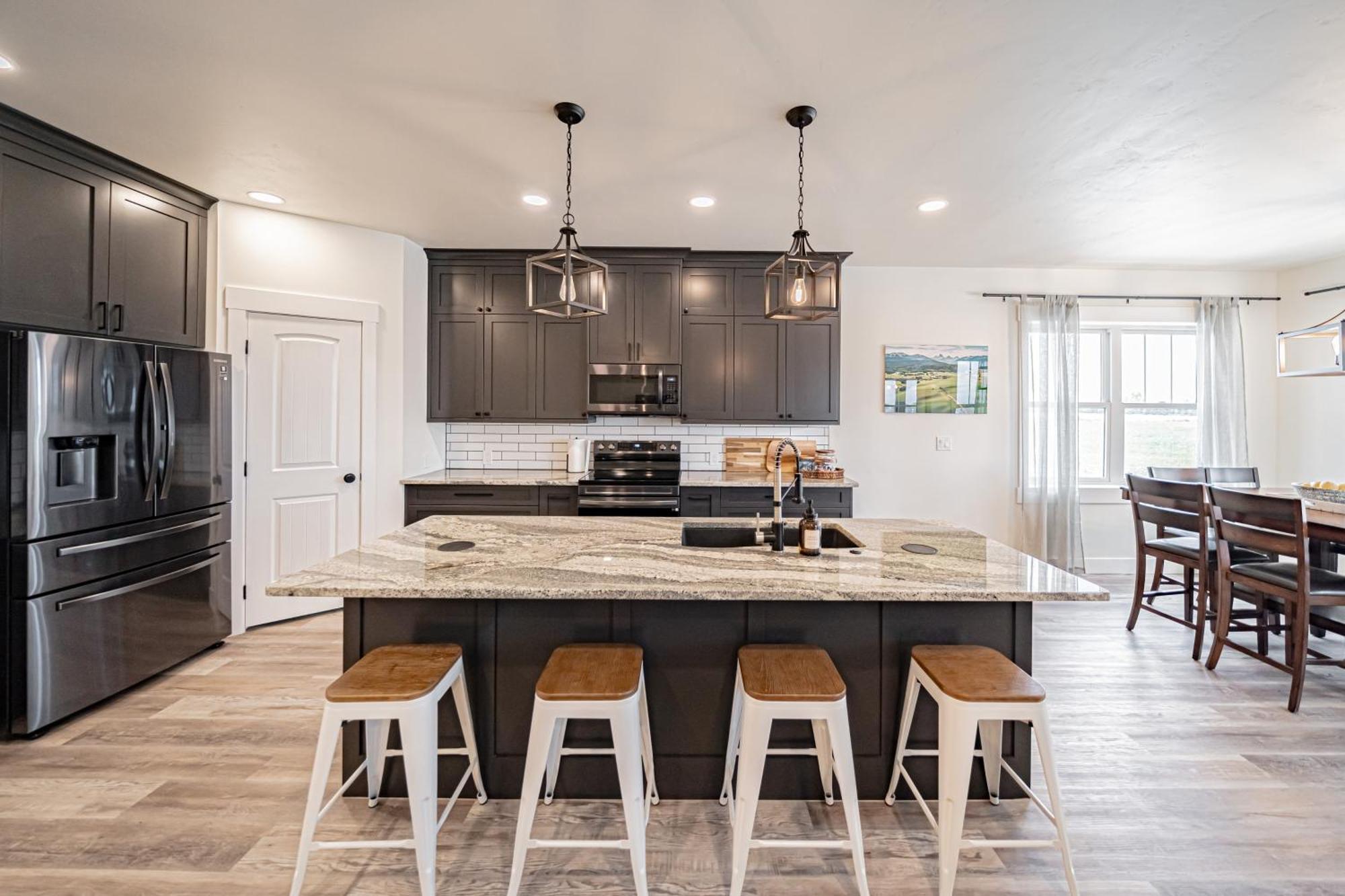 Teton Valley Getaway With Private Deck And Hot Tub! Эштон Экстерьер фото