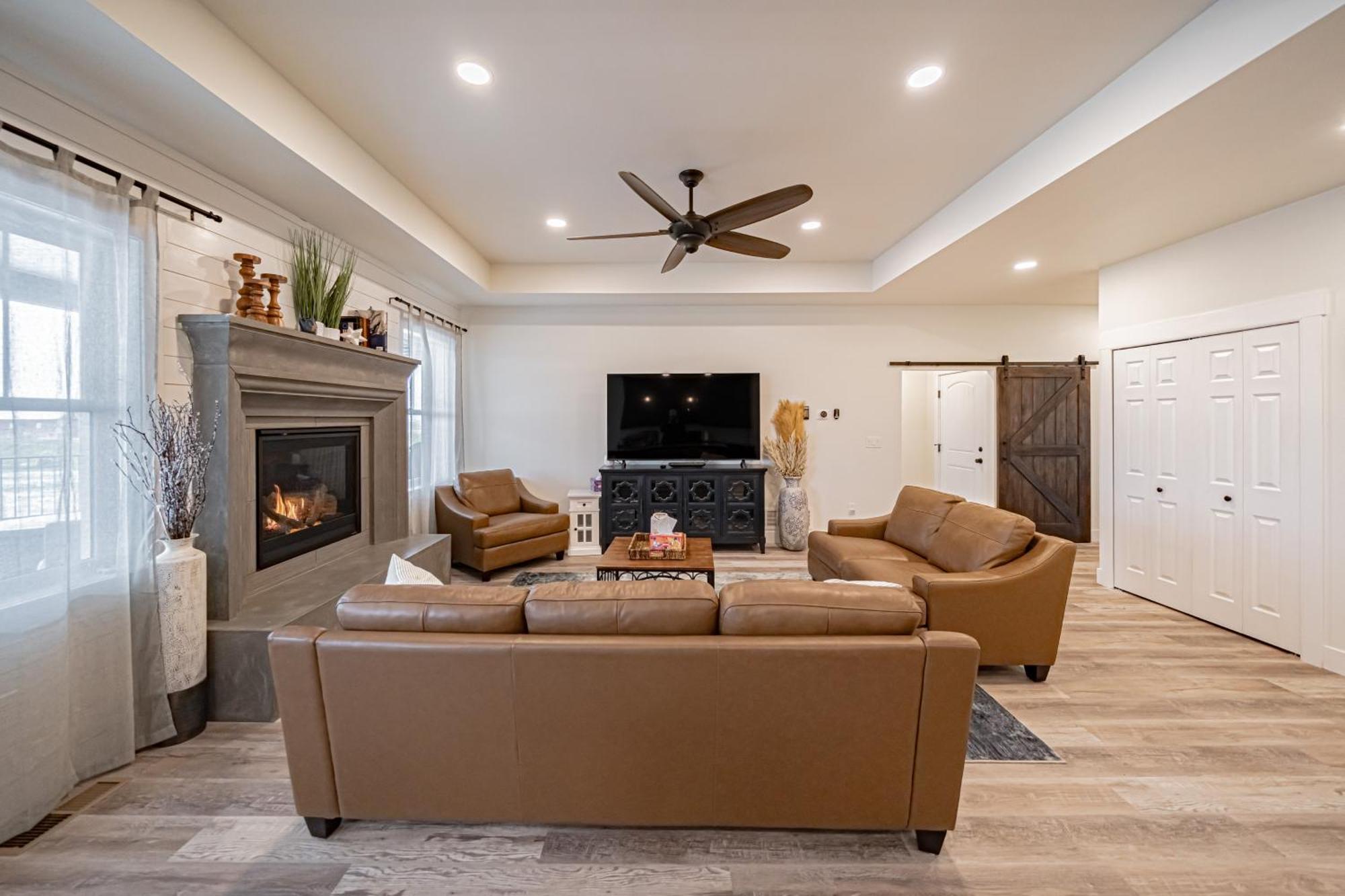 Teton Valley Getaway With Private Deck And Hot Tub! Эштон Экстерьер фото